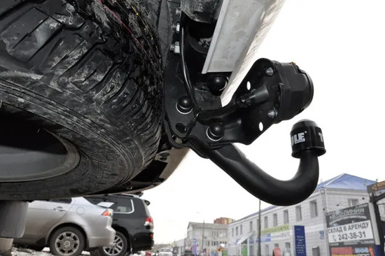 Фаркоп Brink (Thule) для Lexus LX 450d 2015-2022. Артикул 424500