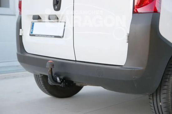 Фаркоп Aragon для Peugeot Bipper 2008-2022. Артикул E1222AA