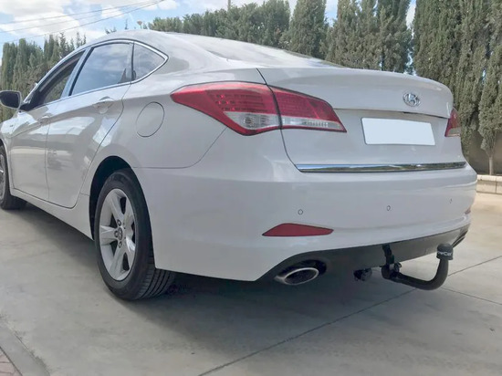 Фаркоп Aragon (быстросъемный крюк, вертикальное крепление) для Hyundai i40 CrossWagon универсал 2011-2019. Артикул E2518AV
