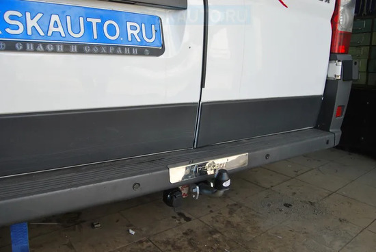 Фаркоп Galia оцинкованный для Peugeot Boxer L1, L2, L3, L4 2006-2022. Артикул C042A