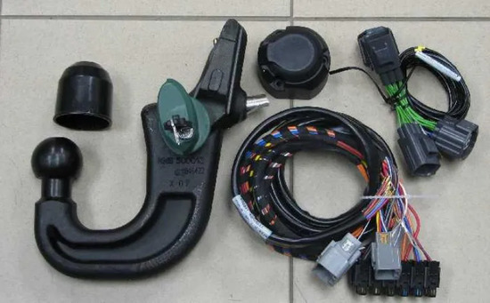 Фаркоп Brink (Thule) для Land Rover Range Rover Sport 2009-2012. Быстросъемный крюк. Артикул 377141