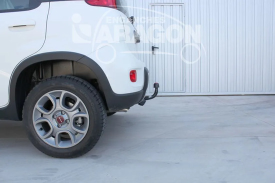 Фаркоп Aragon для Fiat Panda III 4X4 2012-2022. Артикул E1903DA