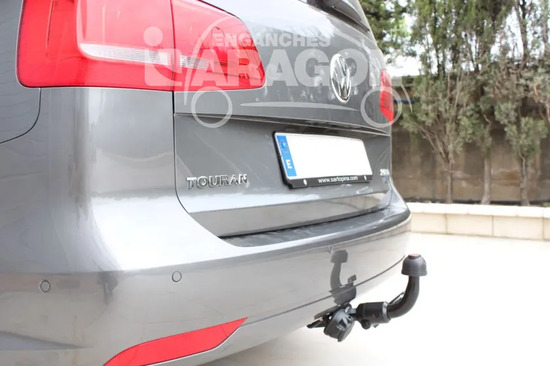 Фаркоп Aragon (быстросъемный крюк, горизонтальное крепление) для Skoda Octavia A5 2007-2013. Артикул E6712AS